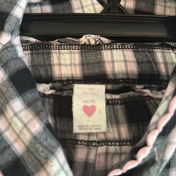 Women’s Victoria’s Secret Plaid Flannel Pajama Set Size Medium - Picture 10 of 11